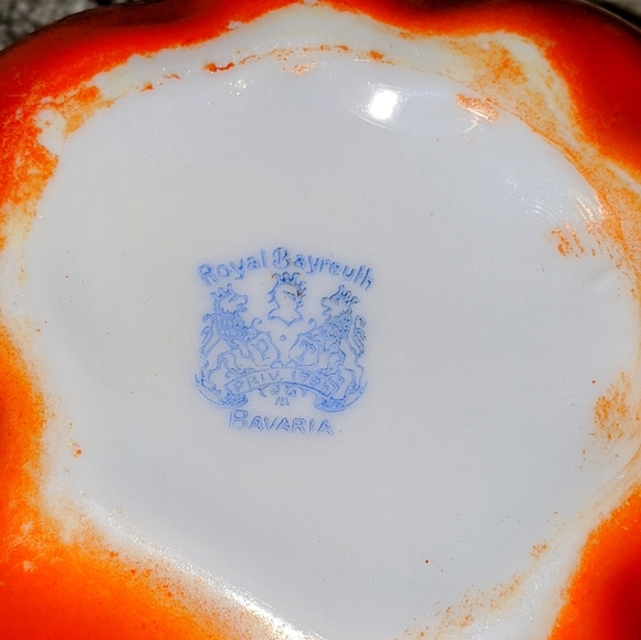 Royal Bayreuth Small
Condiment jar - Picture 3 of 4